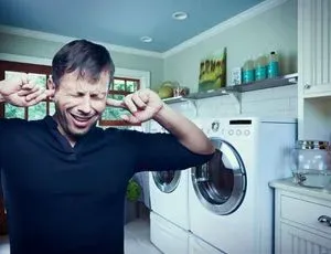 Сильный шум